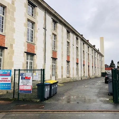 Superbe Type Loft En Duplex Rue Buat Lejlighed