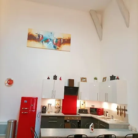 Superbe Type Loft En Duplex Rue Buat Lejlighed *